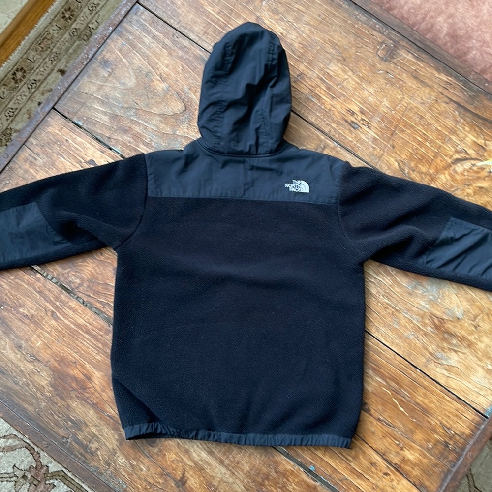 NWOT. The North Face Hooded Denali Jacket